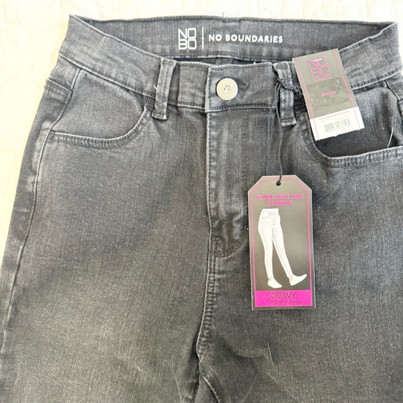 No Boundaries NEW Curvy Super High Rise Jegging Jeans Black Womens Denim NWT 7 - Picture 4 of 12